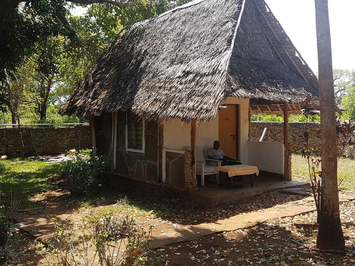 Shimoni Gardens Cottages Bagian luar foto